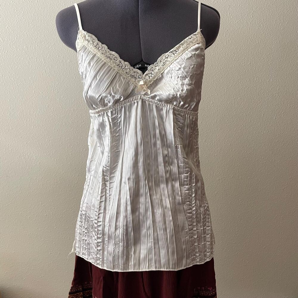 Y2K vintage 2000s white pleated satin cami tank angelcore boho fairy | S/M